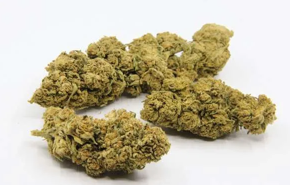 Can you smoke delta 8 buds like regular marijuana?
